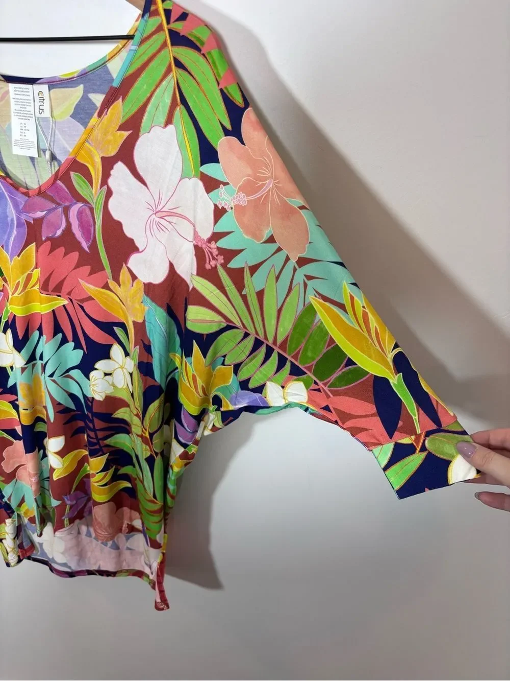 Citrus Women's Standard Tunic Swimsuit Cover Up NWT XS Multi in the Tropics
